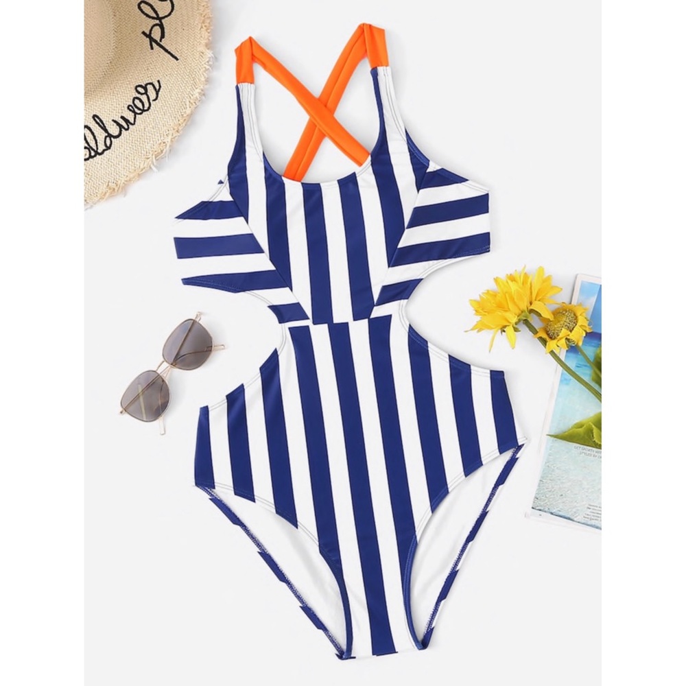 HP!! 🎉🎉 Criss Cross Striped One Piece Swimsuit.
